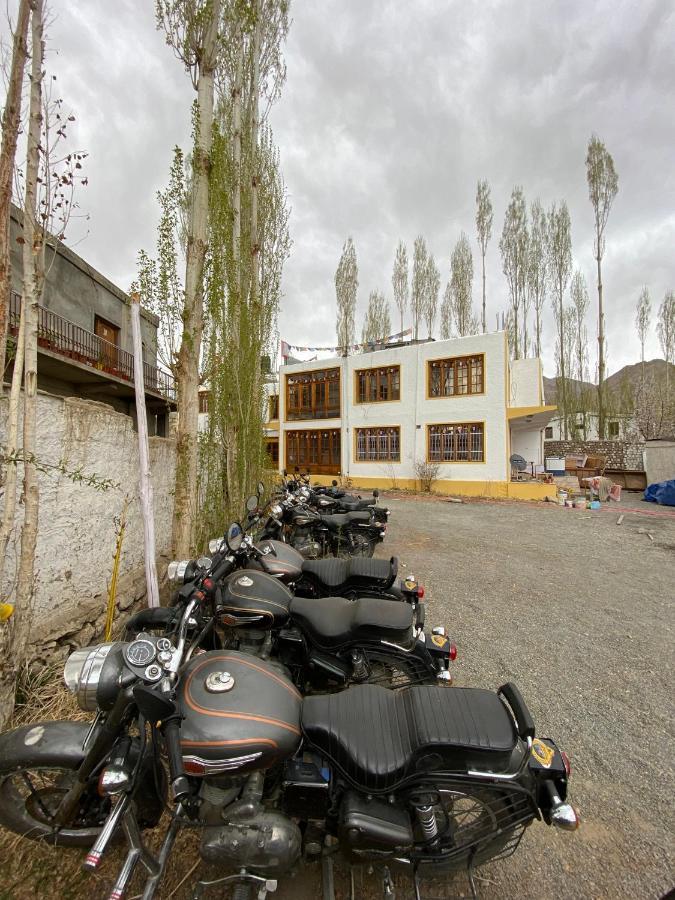 Happy Drifters Hostel Leh Ngoại thất bức ảnh