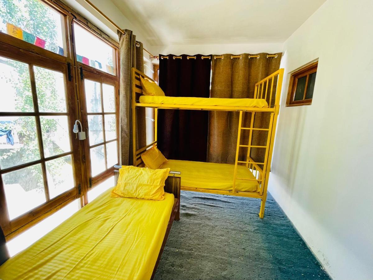 Happy Drifters Hostel Leh Ngoại thất bức ảnh
