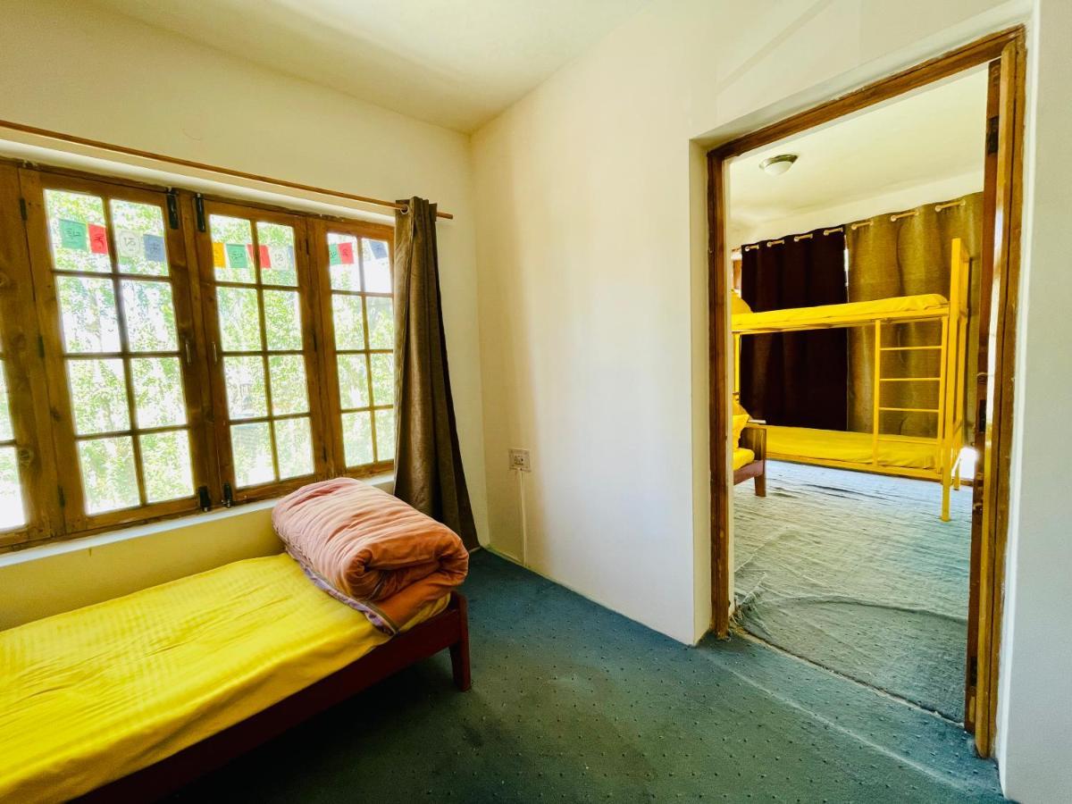 Happy Drifters Hostel Leh Ngoại thất bức ảnh